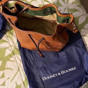 Dooney & Bourke